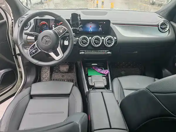Mercedes-Benz EQA 2023