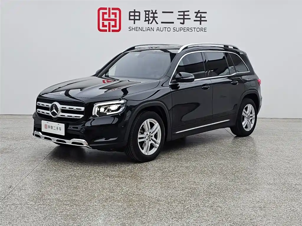 Mercedes-Benz GLB 2023 — фото 1