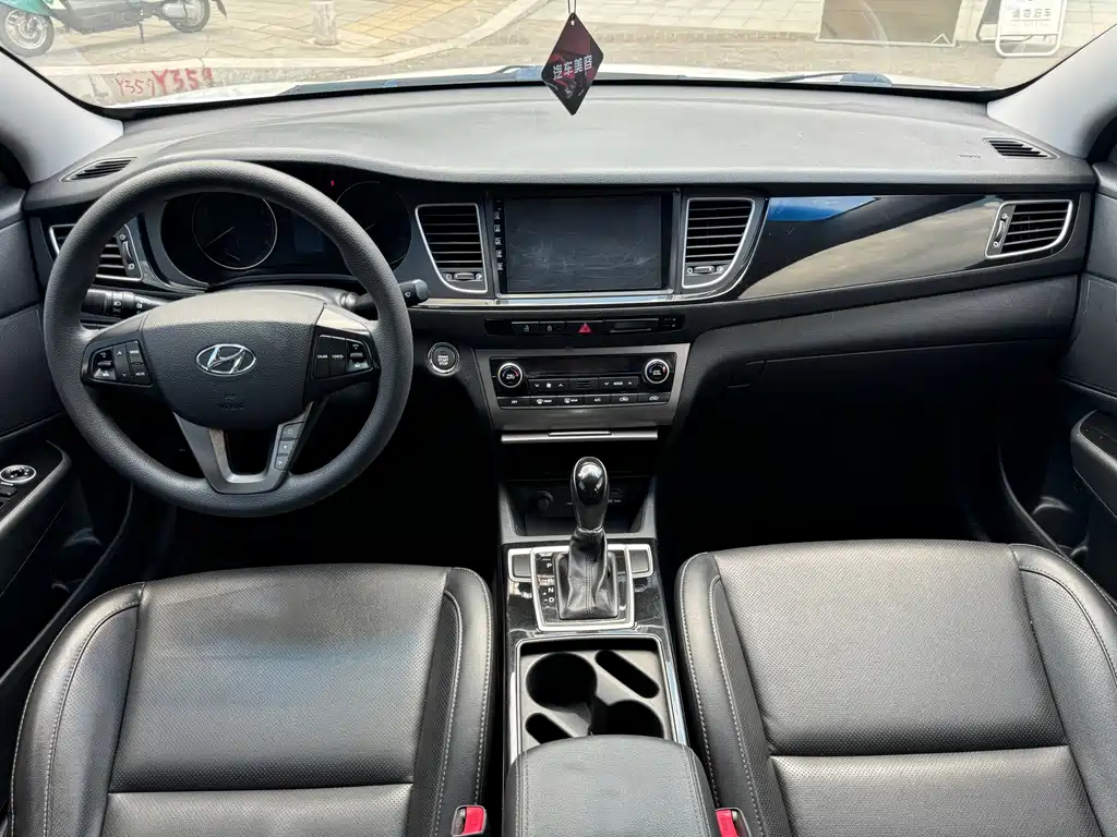 Hyundai Mistra 2015 — фото 8