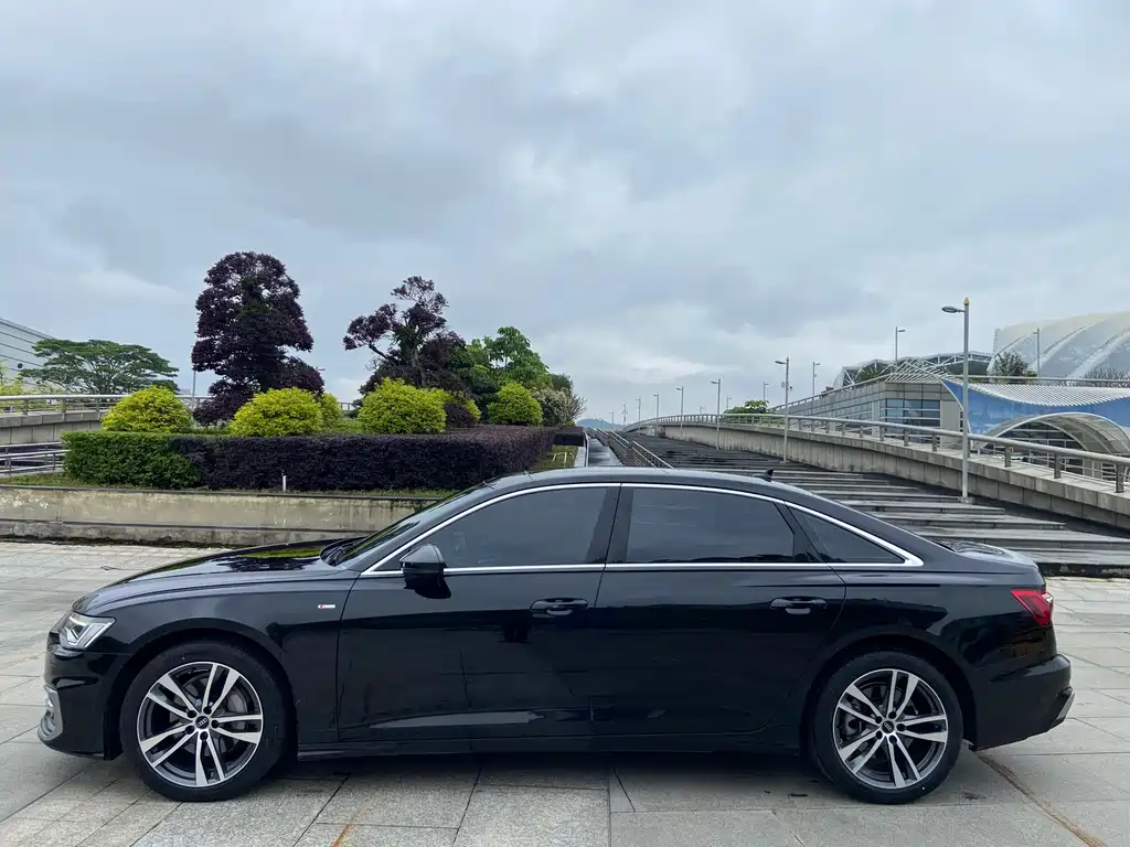 Audi A6L 2022 — фото 3