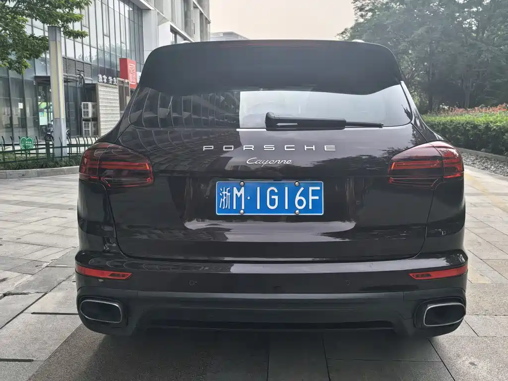 Porsche Cayenne 2016 — фото 4