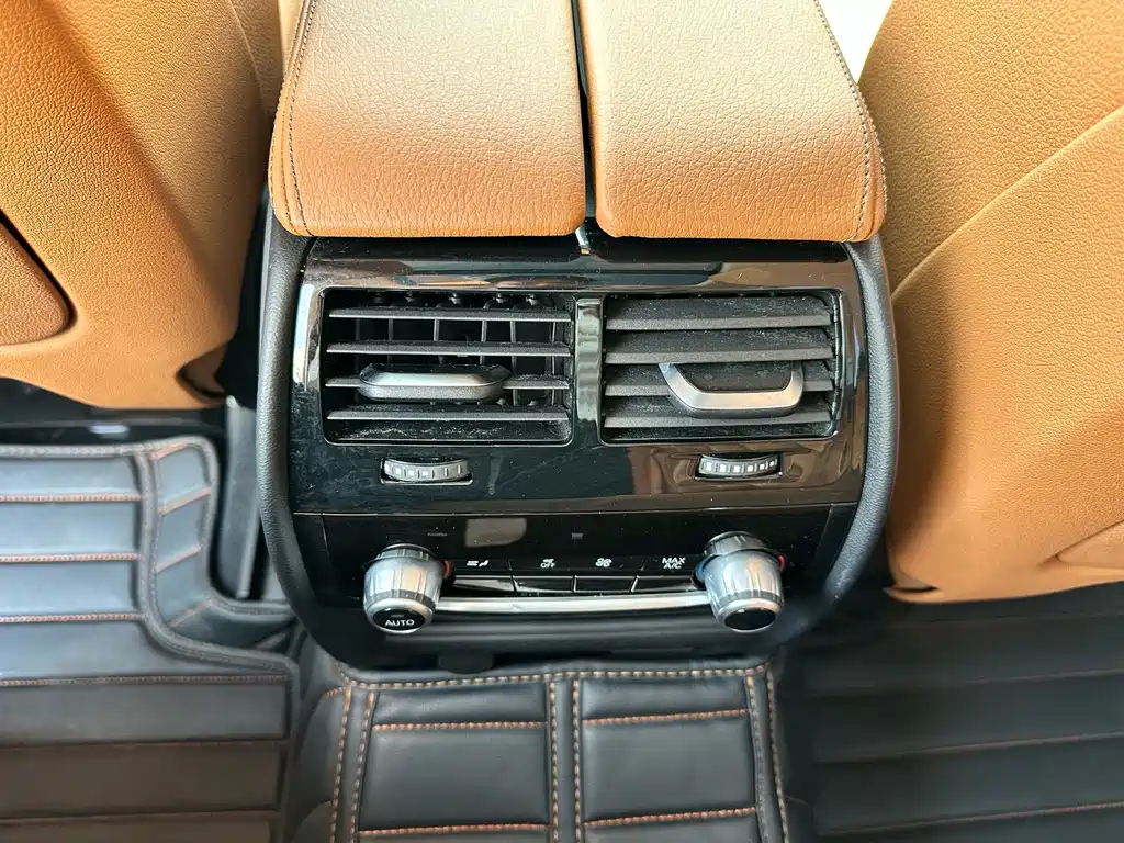BMW 6 Series GT 2021 — фото 15