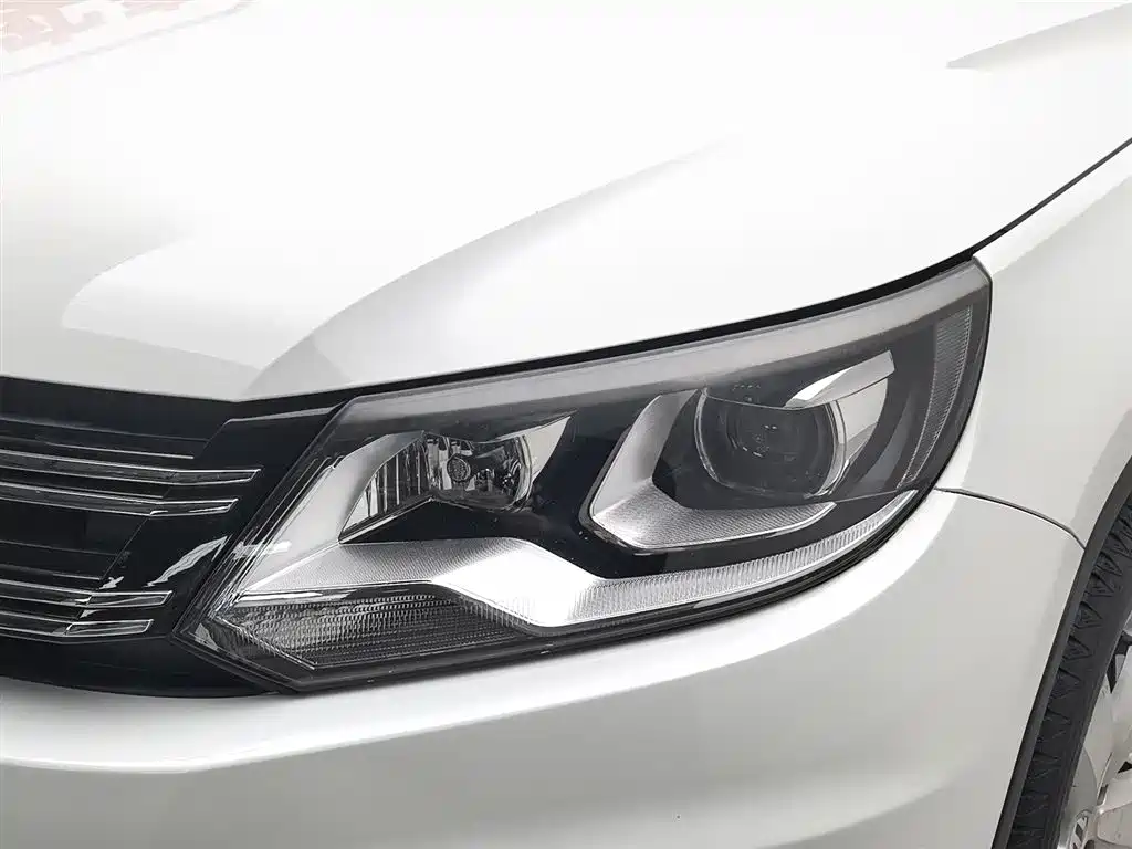Volkswagen Tiguan 2014