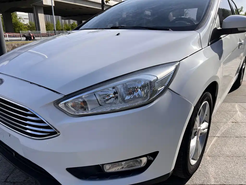 Ford Focus 2016 — фото 4