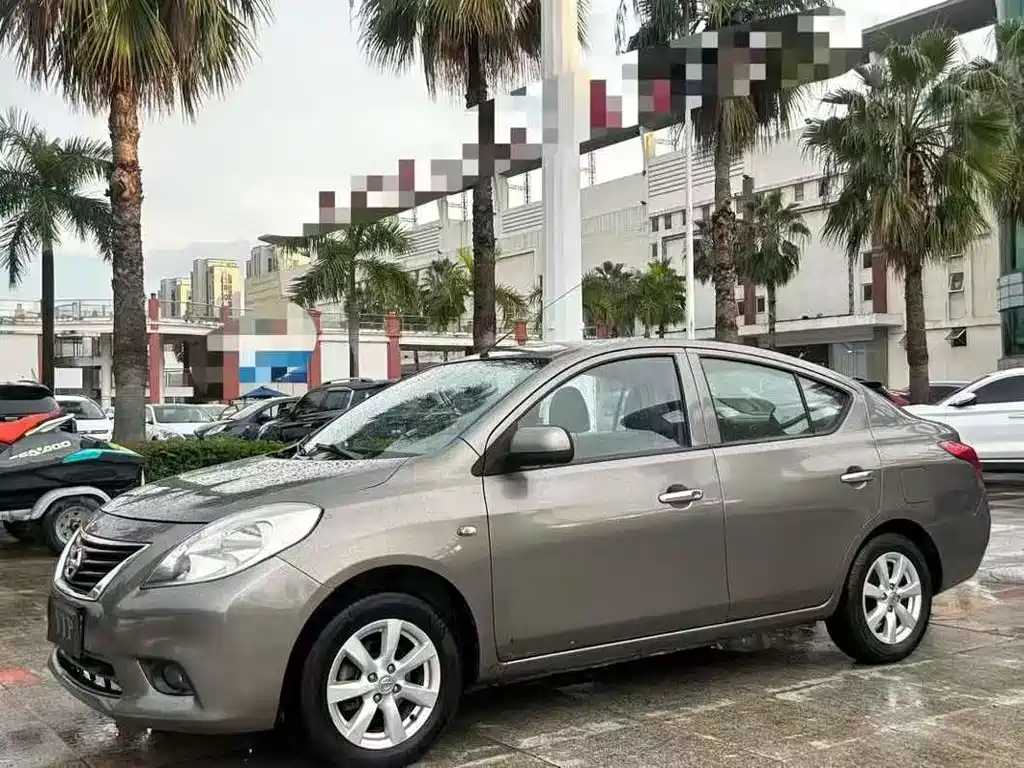 Nissan Sunny 2014 — фото 1