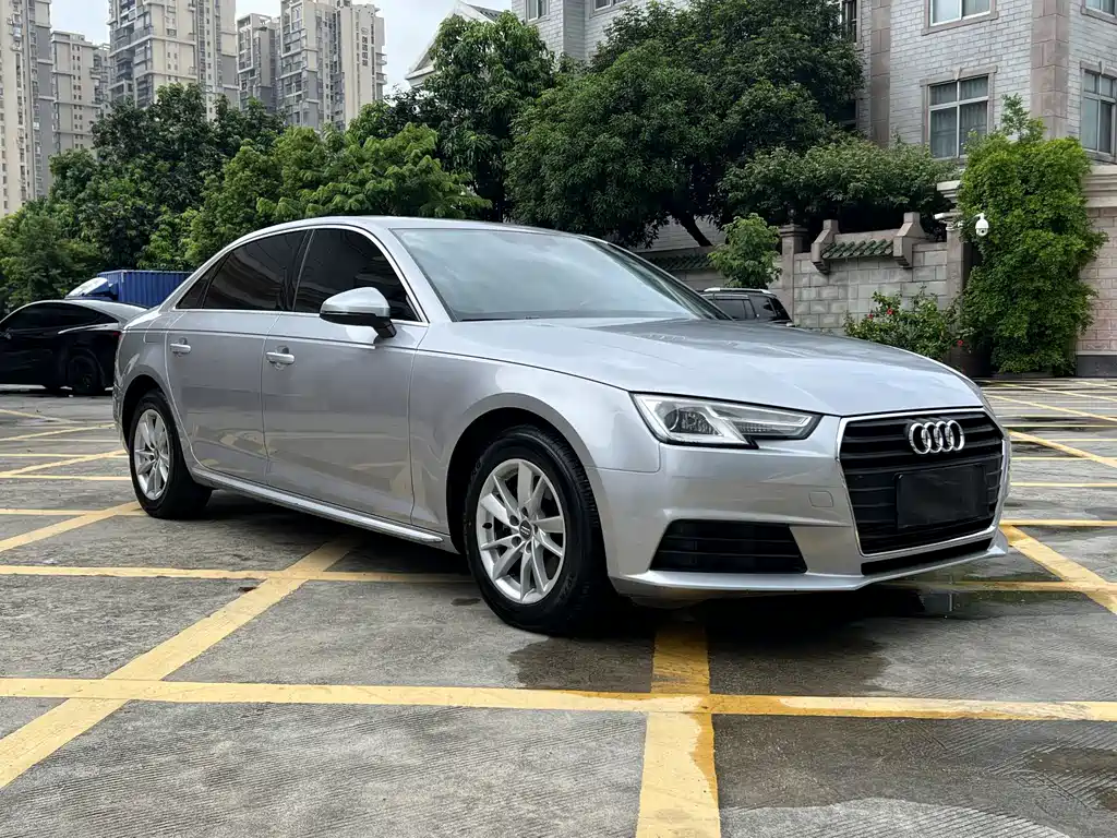 Audi A4L 2017