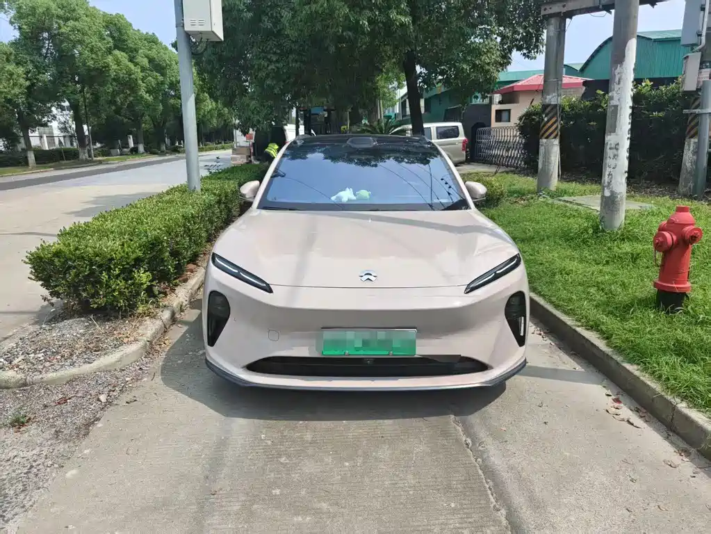 NIO ET5T 2023