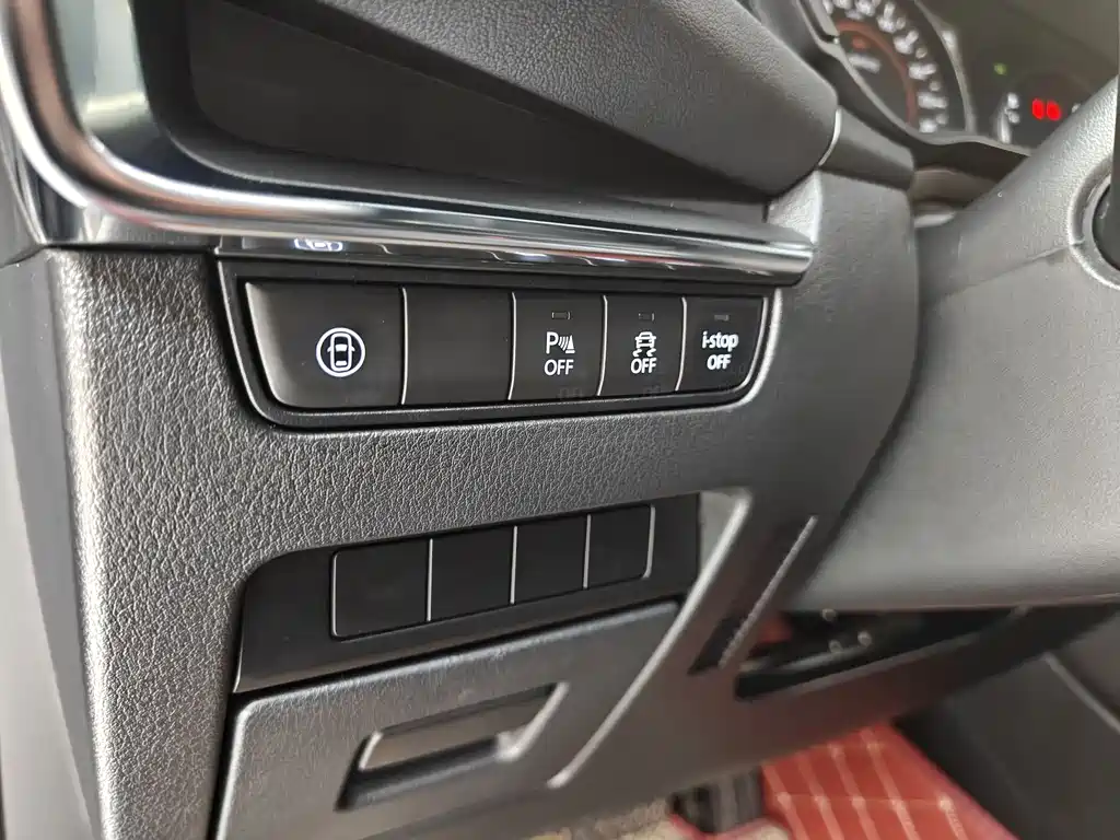 Mazda 3 Axela 2021 — фото 15