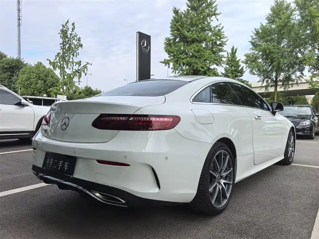 Mercedes-Benz E-Class 2021