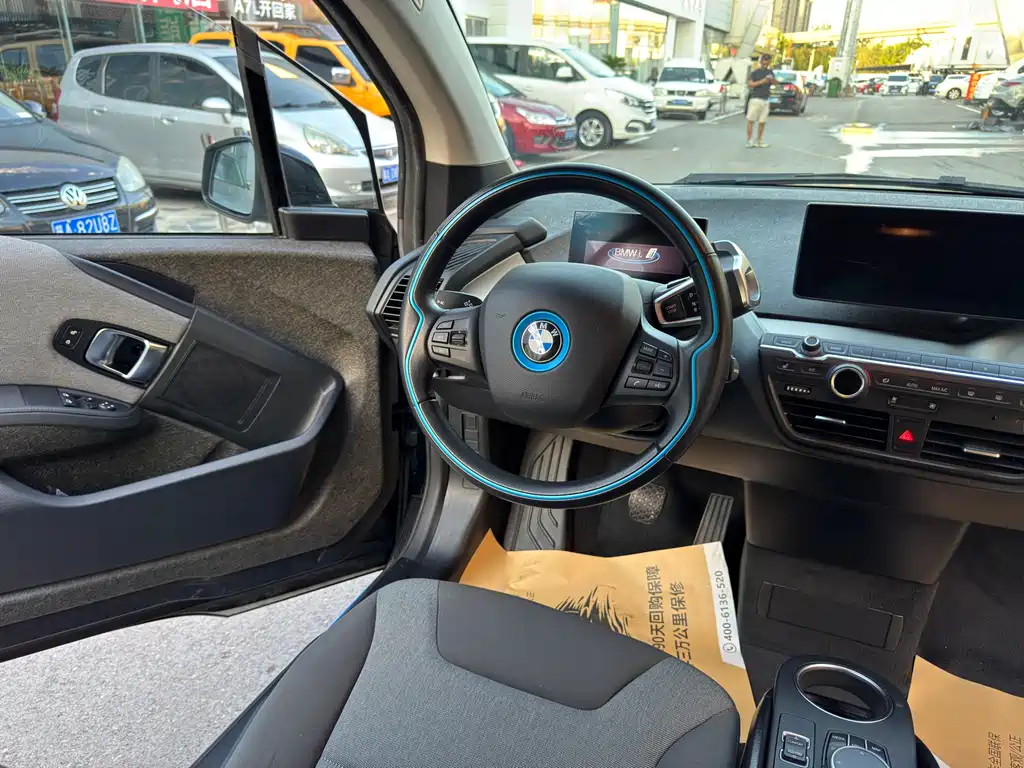 BMW i3 2019 — фото 13