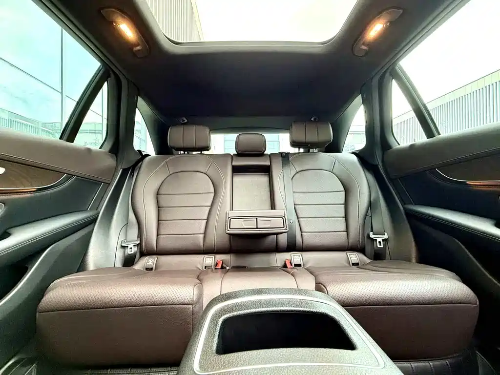 Mercedes-Benz GLC 2019 — фото 12
