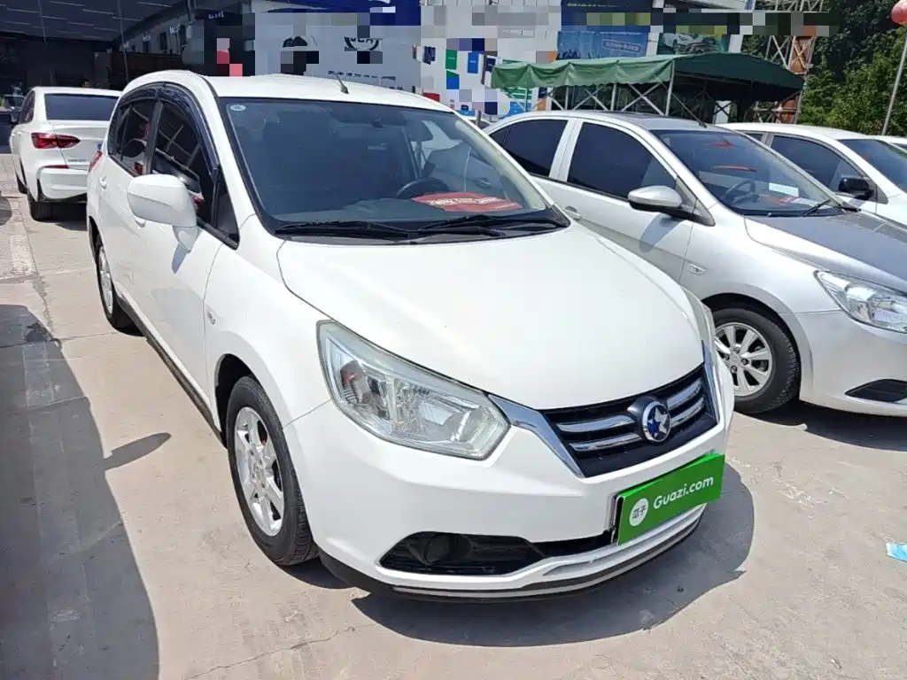 Venucia R50 2017
