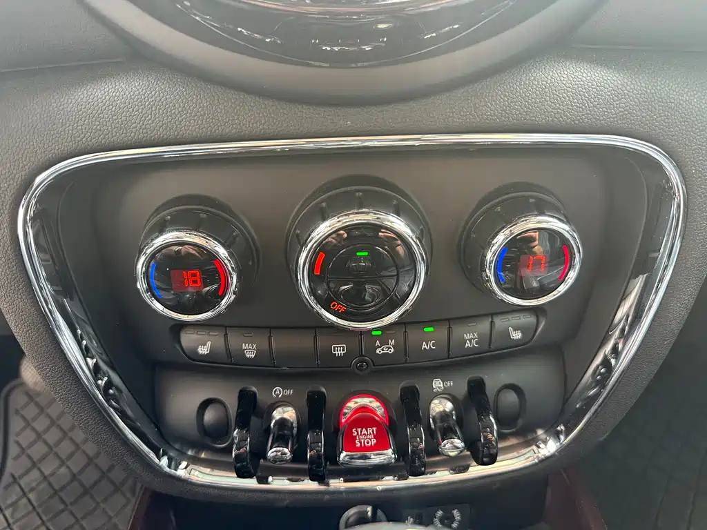 MINI Clubman 2016 — фото 12