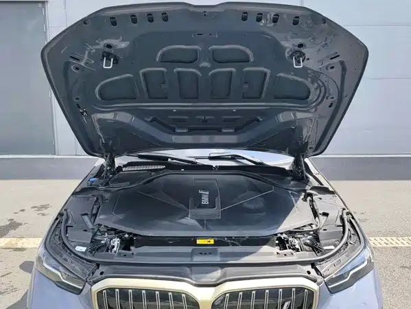 BMW i5 2026
