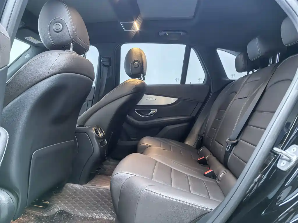 Mercedes-Benz GLC 2020 — фото 15