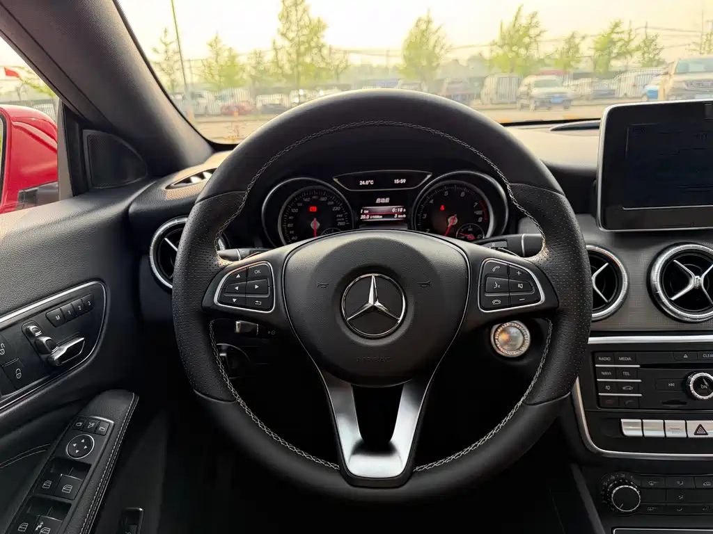 Mercedes-Benz CLA 2017 — фото 19