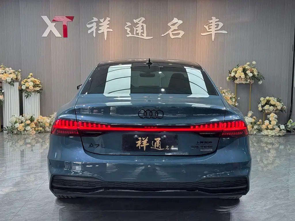 Audi A7L 2023 — фото 23
