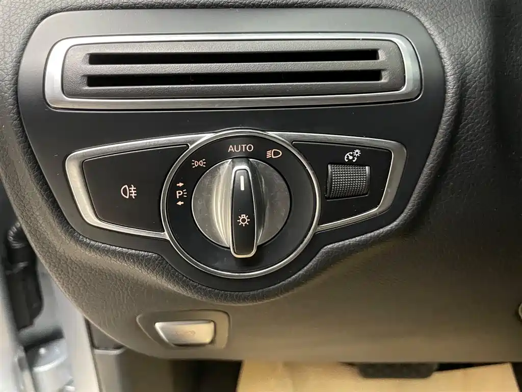 Mercedes-Benz GLC 2020 — фото 16