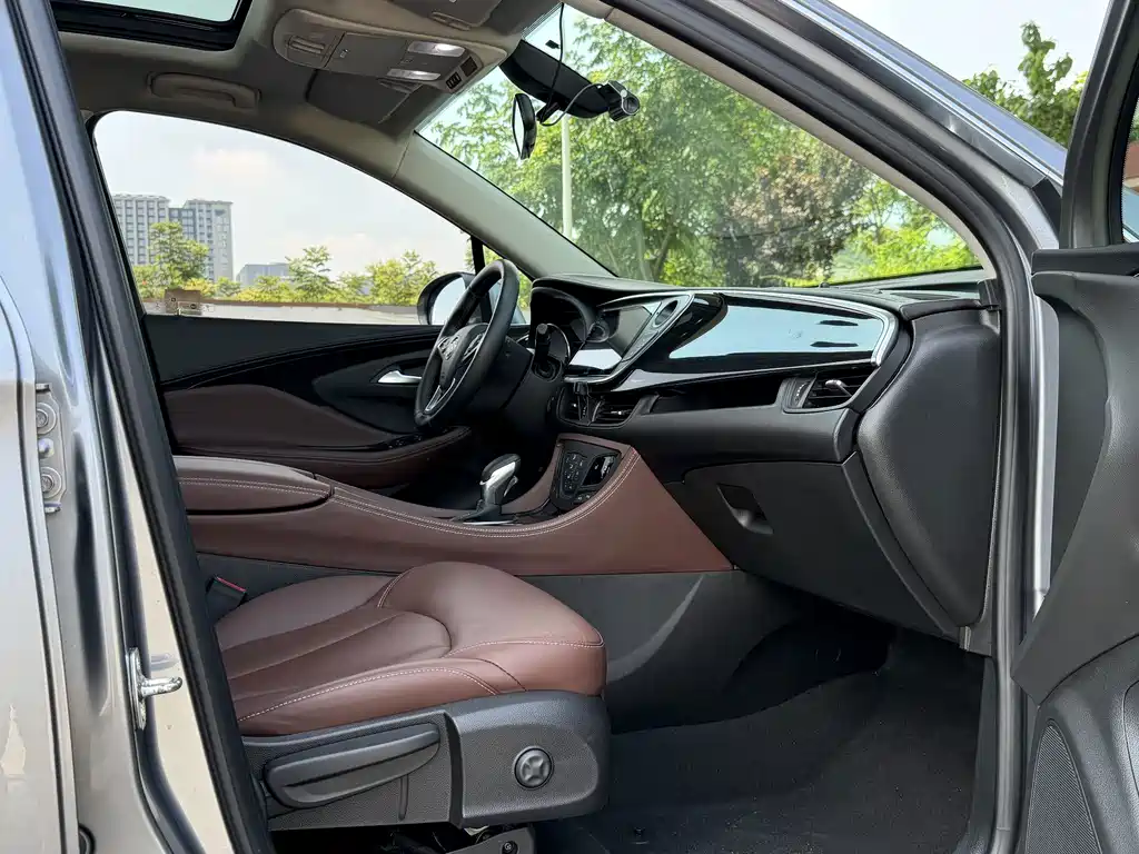 Buick Envision Plus 2019 — фото 11