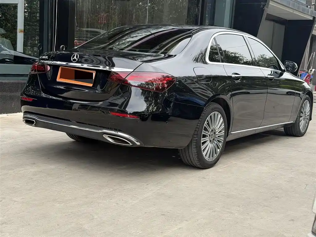 Mercedes-Benz E-Class 2021