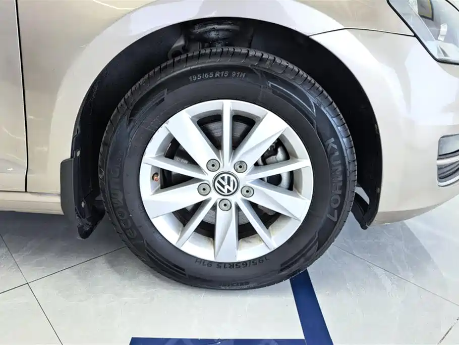 Volkswagen Golf 2014