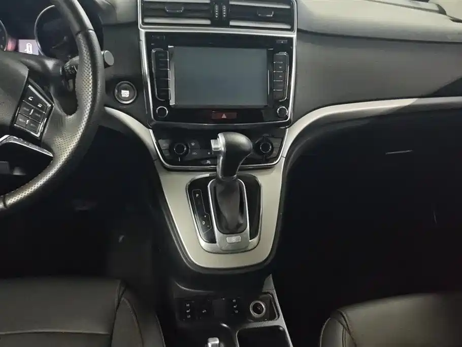 Haval H6 2017 — фото 16