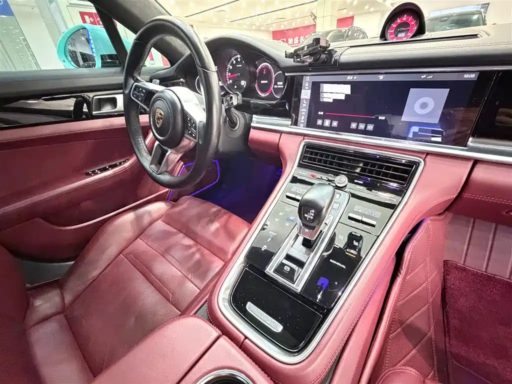 Porsche Panamera 2020 — фото 10