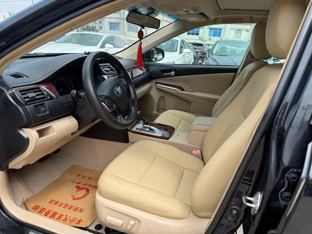 Toyota Camry 2013