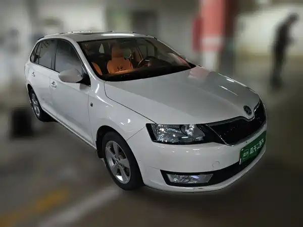 Skoda Rapid Spaceback 2016