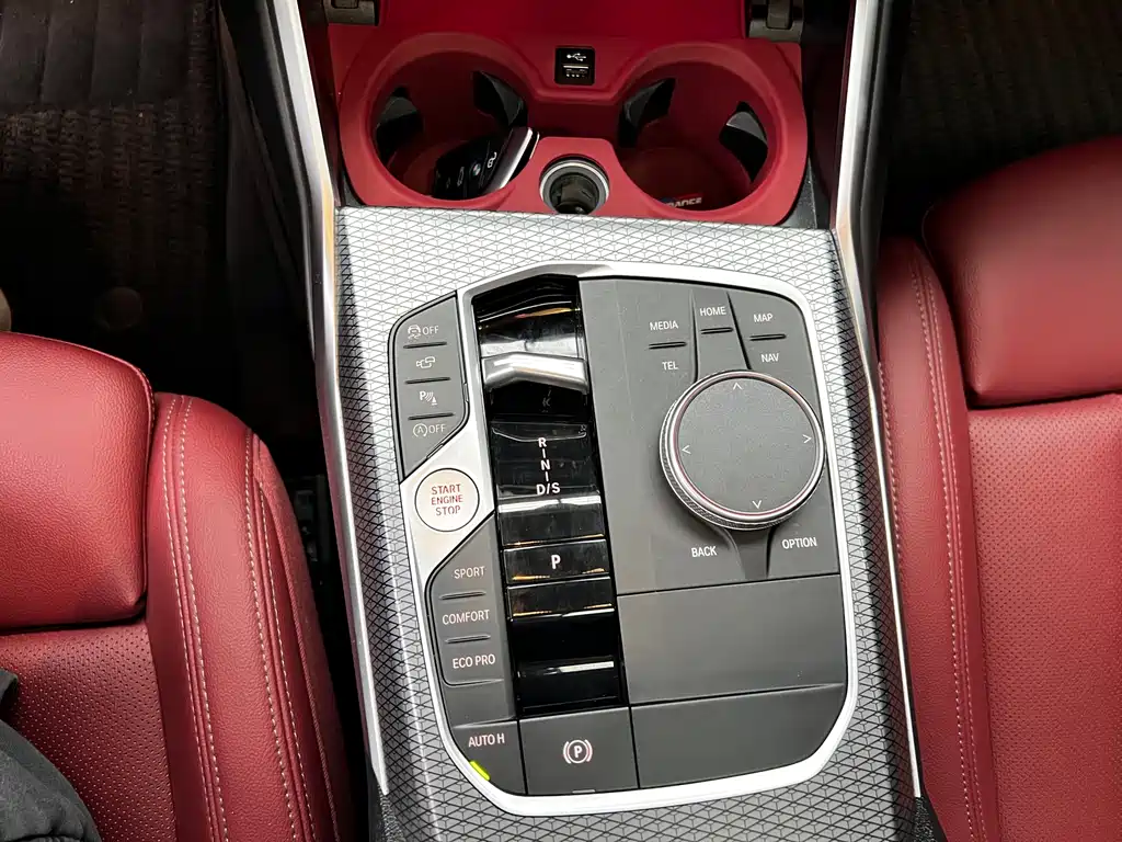 BMW 3 Series 2023 — фото 12
