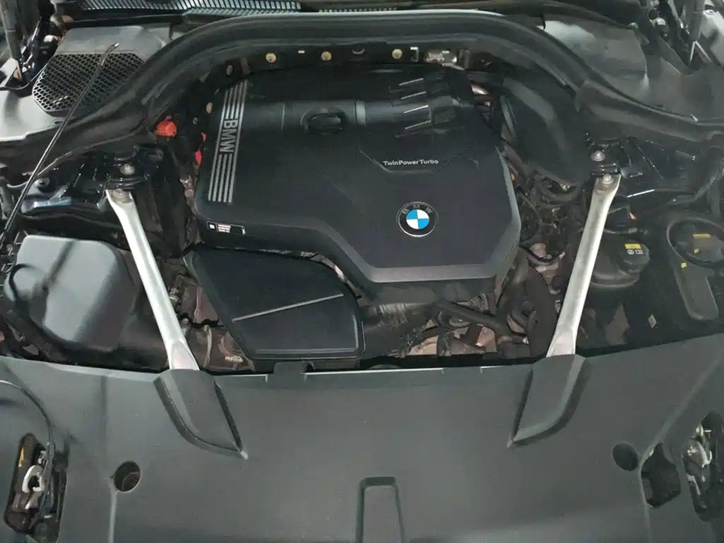 BMW 6 Series GT 2022 — фото 11