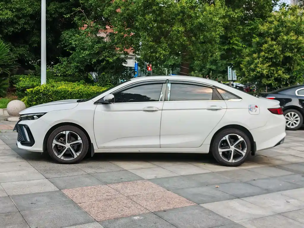 Geely Emgrand L 2022 — фото 4