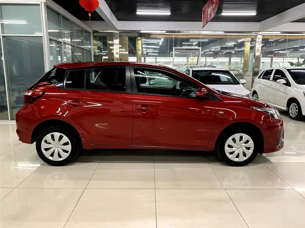 Toyota Yaris L 2018 — фото 4