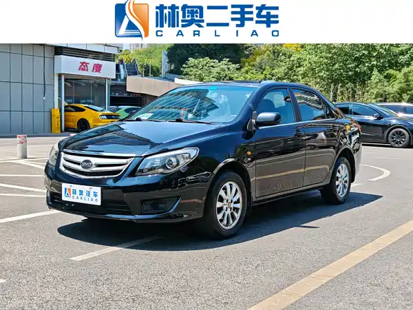 BYD L3 2012