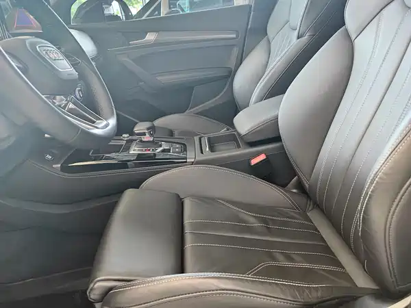 Audi Q5L 2023