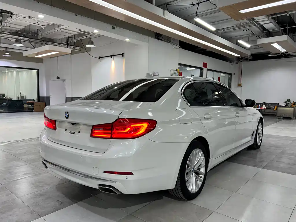 BMW 5 Series 2020