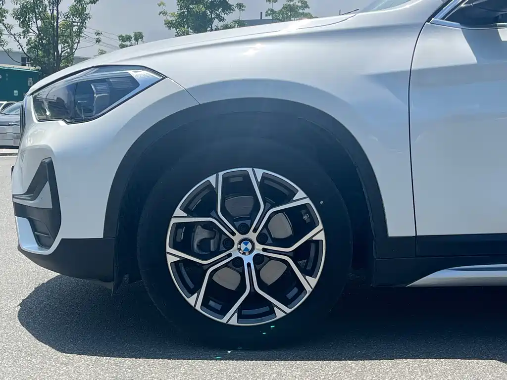 BMW X1 2022 — фото 9