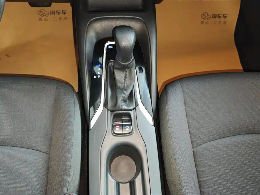 Toyota Corolla 2023 — фото 16