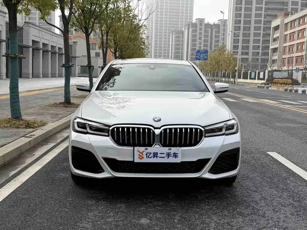 BMW 5 Series 2023