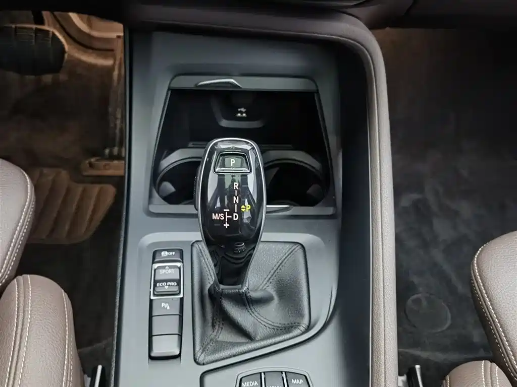 BMW X1 2022 — фото 13