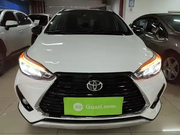 Toyota Yaris L 2023