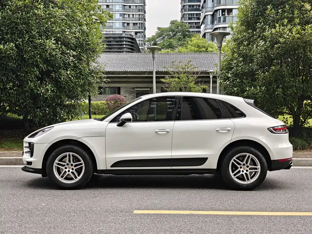 Porsche Macan 2021 — фото 3