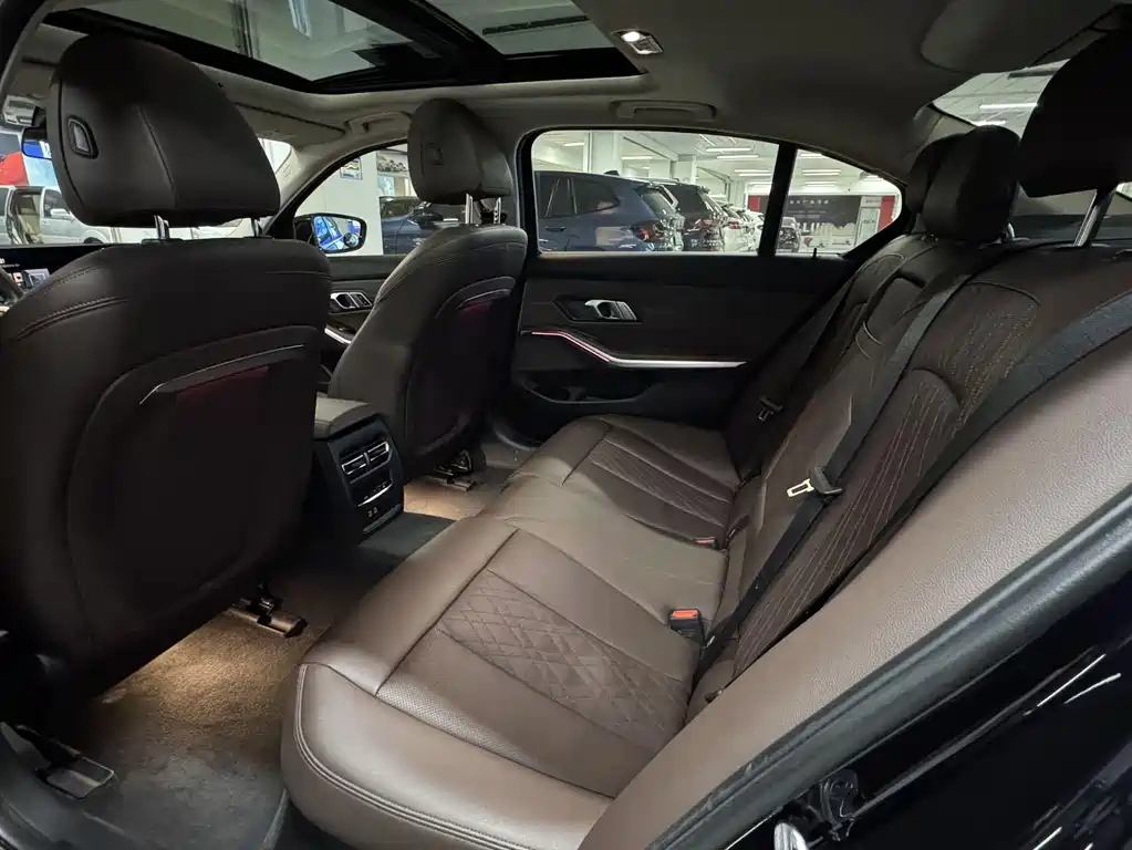 BMW i3 2023 — фото 11