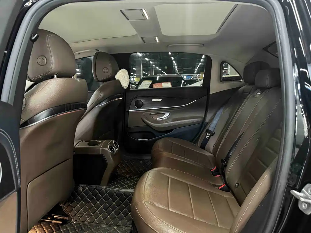 Mercedes-Benz E-Class 2020 — фото 4
