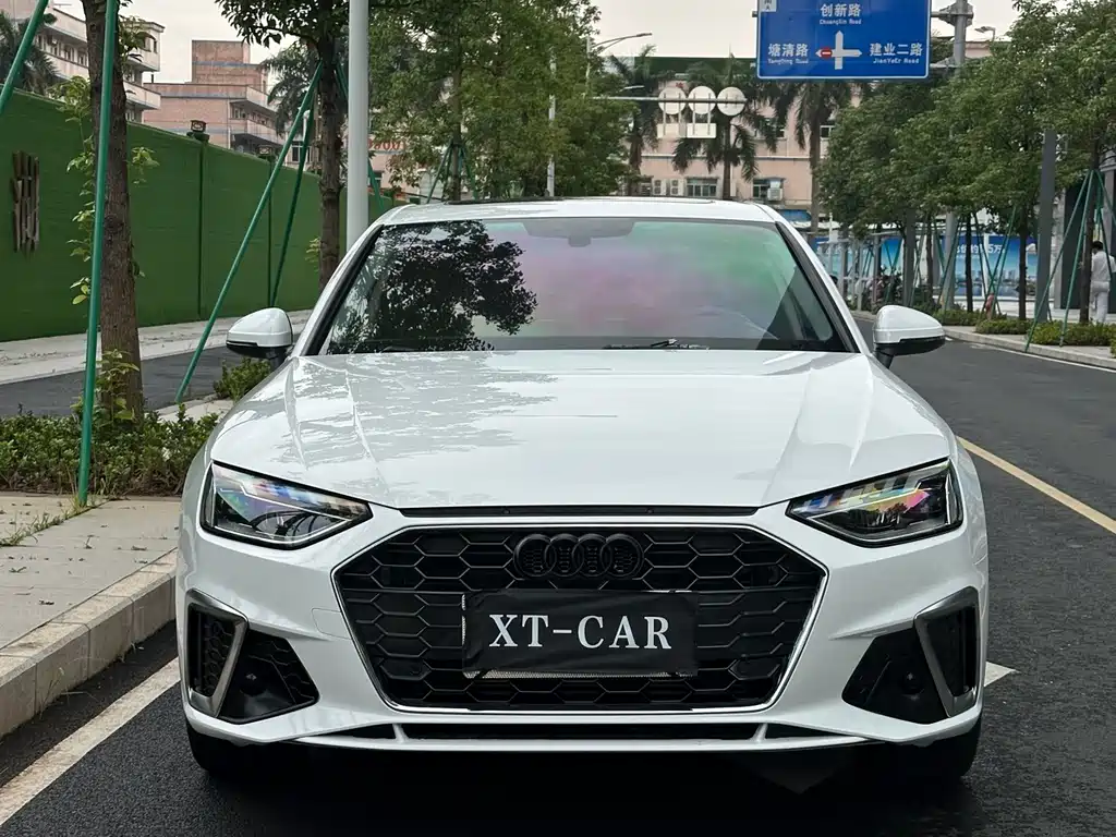 Audi A4L 2021