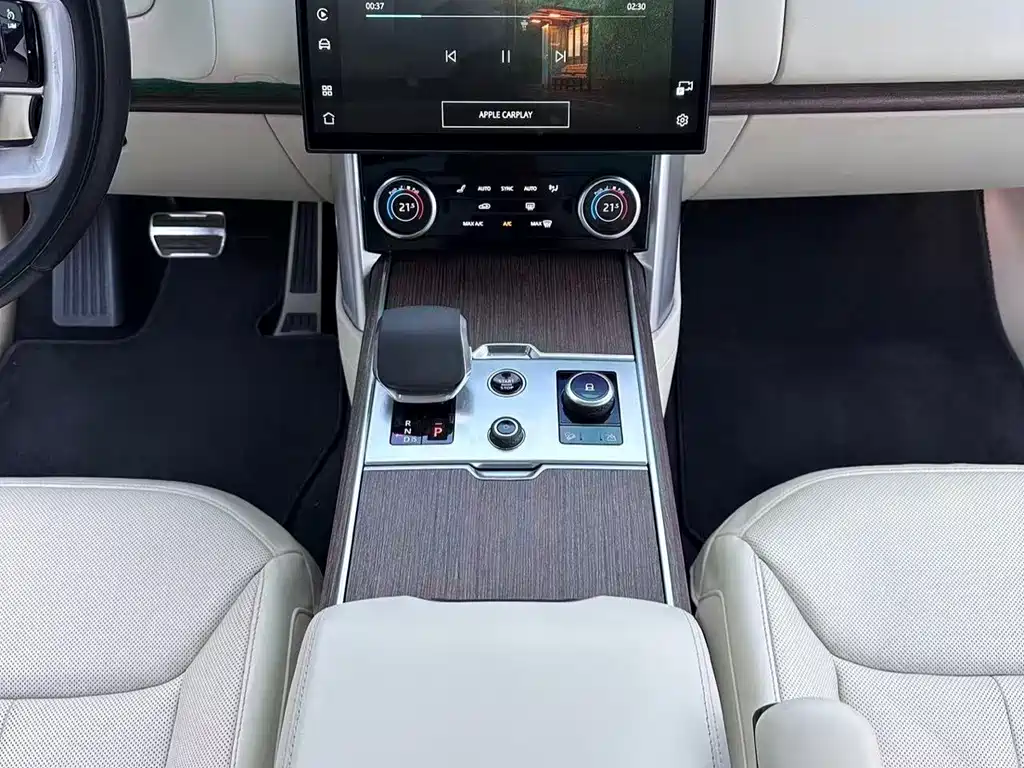 Land Rover Range Rover 2023 — фото 15