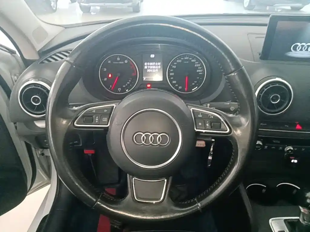 Audi A3 2015 — фото 11