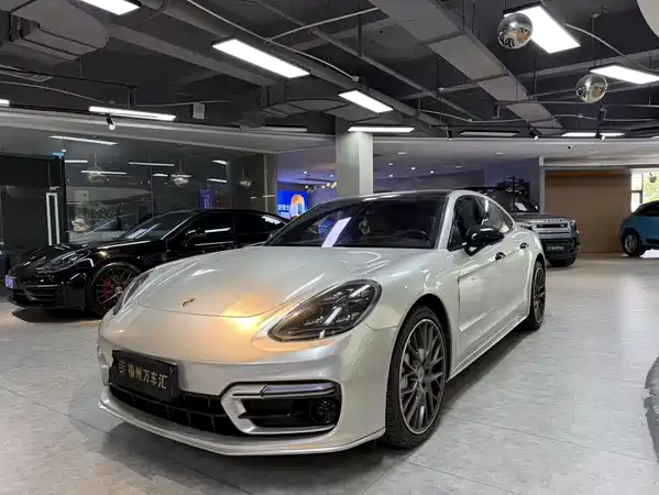 Porsche Panamera 2018