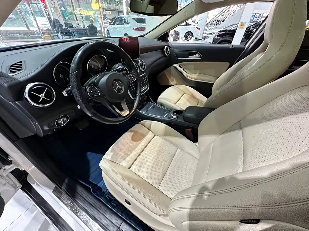 Mercedes-Benz GLA 2018 — фото 8