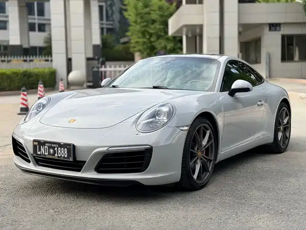Porsche 911 2016